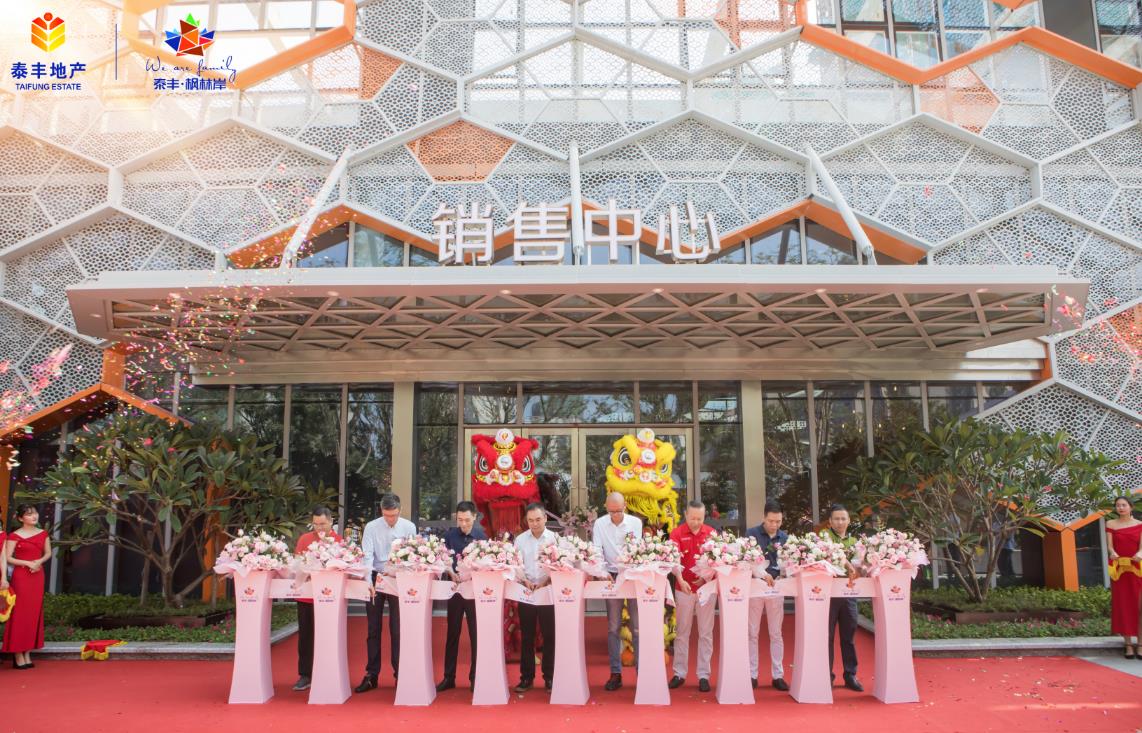 1008-3-4.jpg 1008-3-4.jpg